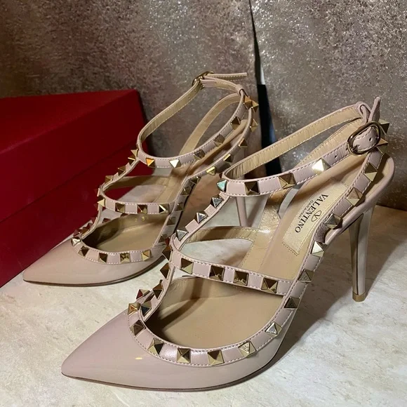 Blush Valentino Rockstud Patent Leather Heels - Picture 2 of 10